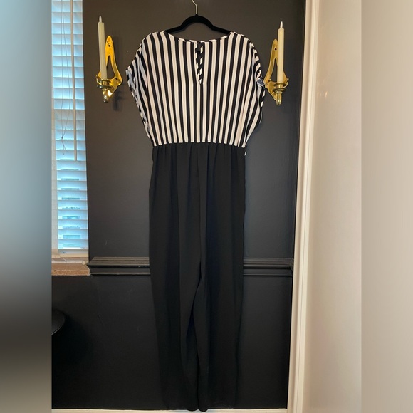 Vertical Striped Batwing Sleeve Wide Leg Jumpsuit - Picture 5 of 10